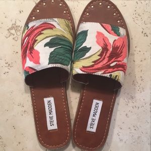 NWOT Steve Madden Mishelle floral sandals